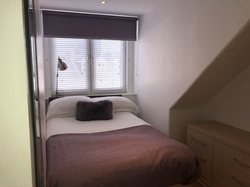 Chapel Apartments, Room