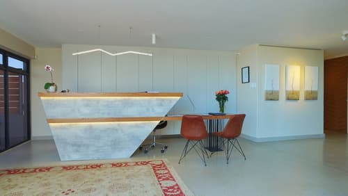 7 on Marine, Reception