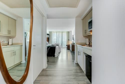 iCoconutGrove Vacation Rentals, Room