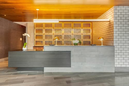 Cambria Hotel Boston Downtown - Seaport, Lobby