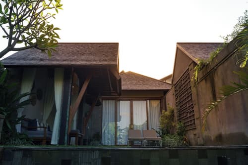 Tejaprana Bisma, Room