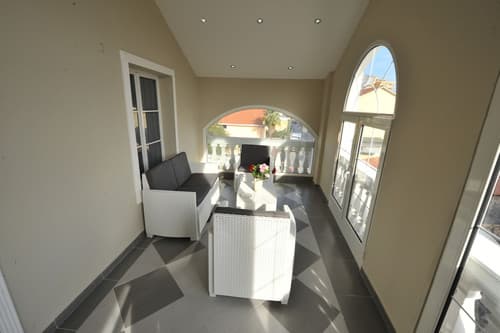 Rose Garden Hotel, Lobby sitting area