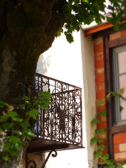 La Maison du Cremant, Exterior