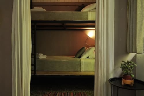 OutBox Inn, Room