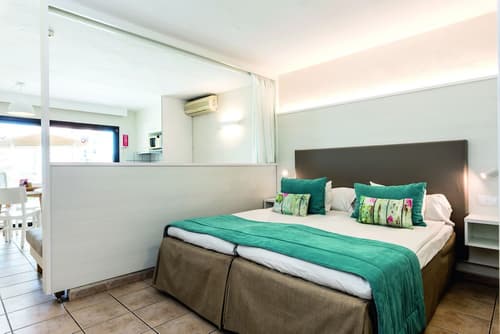 Grupotel Las Pitas, In-room dining