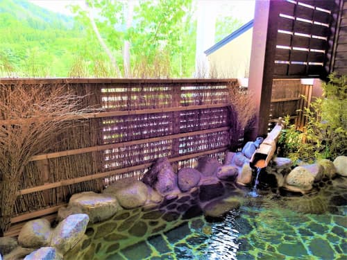 Onyado Yuinosho, Hot springs