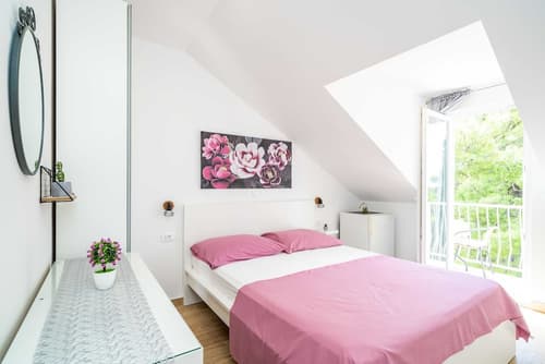 Apartment & Rooms Papa