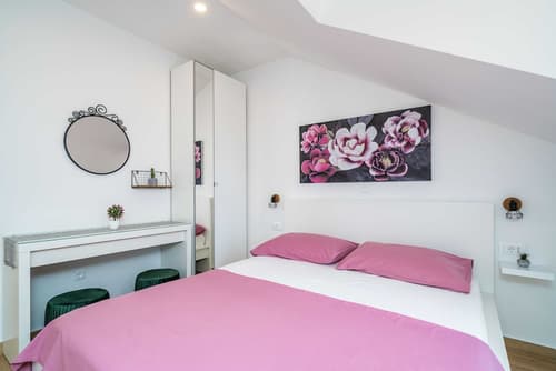 Apartment & Rooms Papa