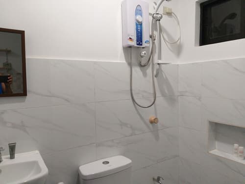 Lighthouse Apartment and Guest Inn, Bathroom amenities