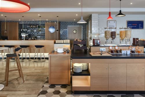 Holiday Inn Express Rouen Centre - Rive Gauche by IHG, Breakfast area