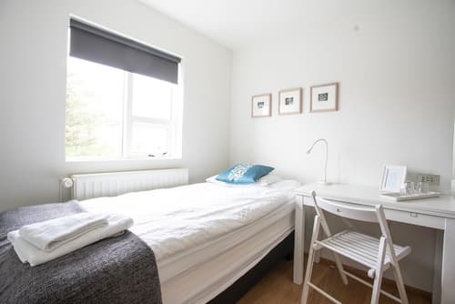 Old Airline Guesthouse, Room