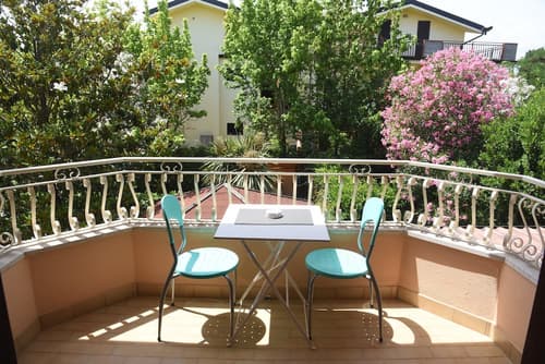 La Porta del mare, Balcony