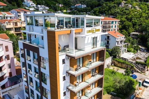 Lusso Mare by Aycon, Exterior