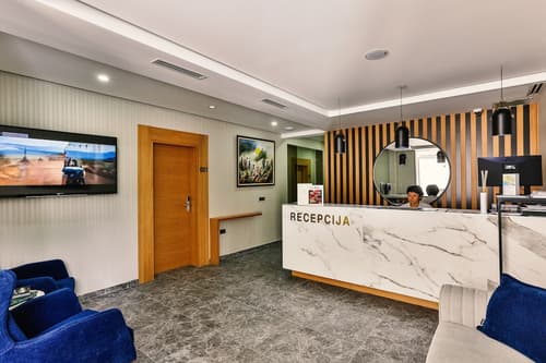 Lusso Mare by Aycon, Reception