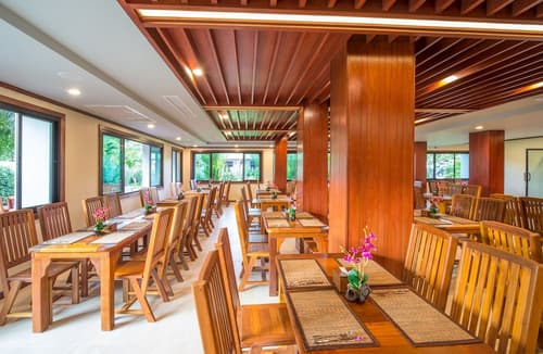 Andaman Breeze Resort -, Dining