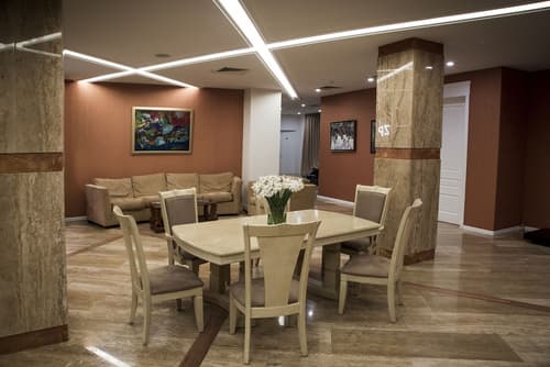 Hotel ZP Palace, Interior entrance