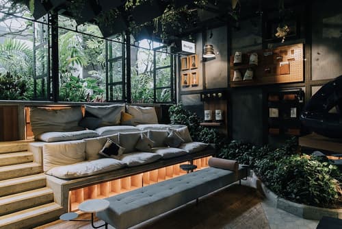 The Click Clack Hotel Medellin, Lobby sitting area