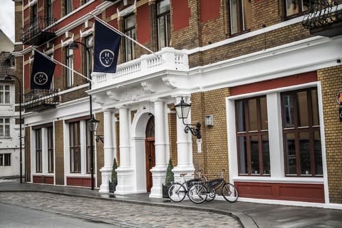 Hotel Victoria, Primary image