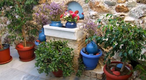 Hotel Eleftheria, Exterior