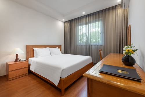 Sunflower International Village, Room