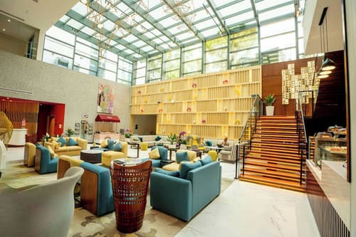 Millennium AL Barsha, Lobby lounge