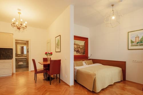 Hotel Golden Lamb, Room