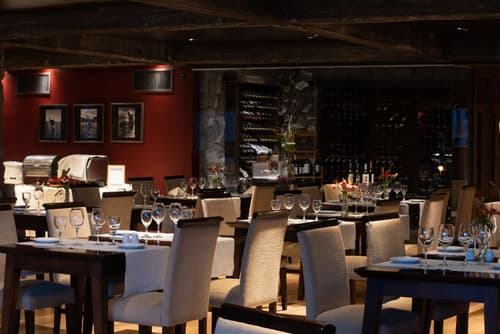 Cacique Inacayal Lake & Spa Hotel, Restaurant