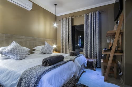 St Lucia Livingston Lodge, Room