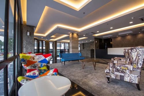 Manhattan Hotel Ipoh, Lobby sitting area