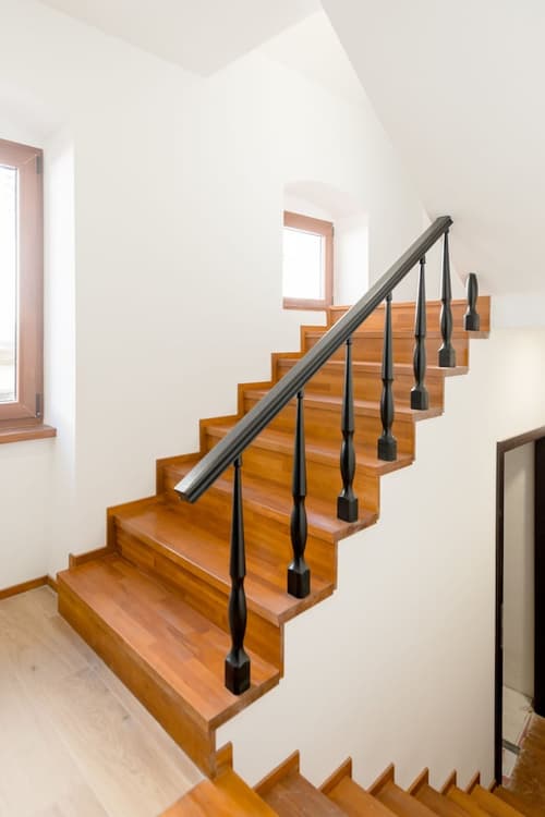 Le Premier Luxury Rooms, Interior entrance