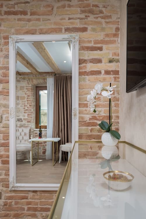 Le Premier Luxury Rooms, Room