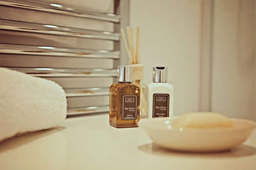 Kip in the Kirk, Bathroom