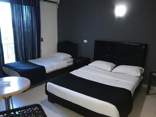 Hôtel Le Calife, Room