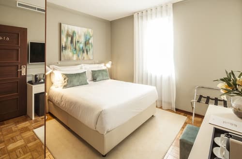 Luzeiros Suites