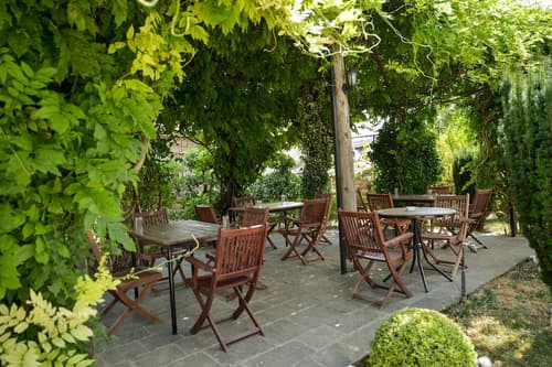 Hotel Kalemi, Garden