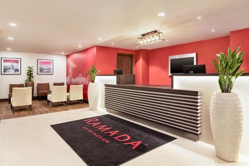 Ramada by Wyndham East Kilbride, Lobby