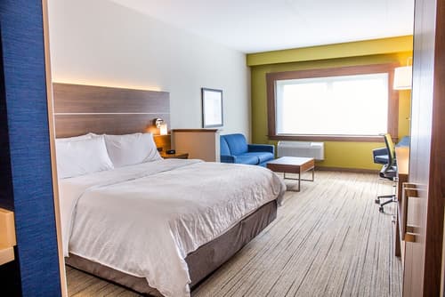 Holiday Inn Express & Suites Halifax - Dartmouth by IHG, Room