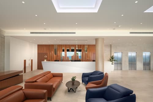 Amphora Hotel, Lobby