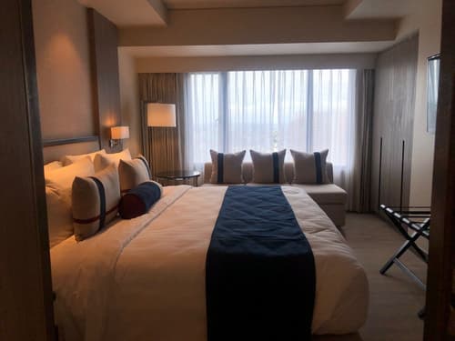 Seda Residences Makati, Room