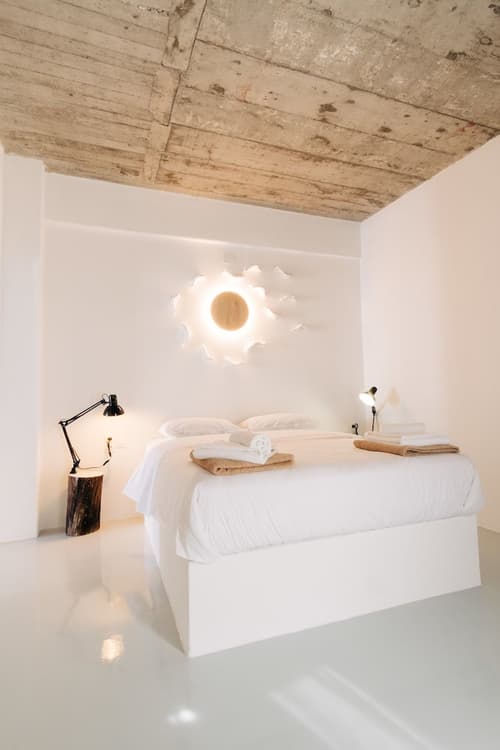 Mesanto Luxury Suites, Room