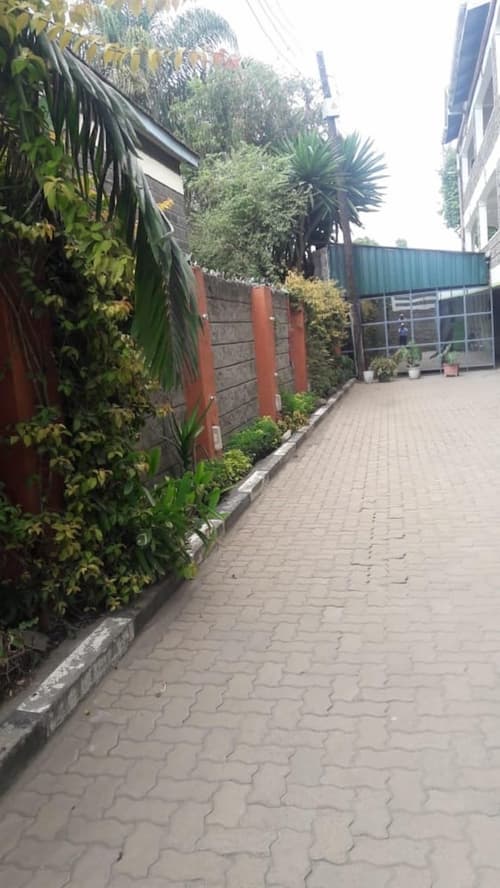 Marlin Guest Resort, Interior entrance