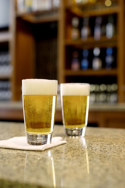 Hyatt Place Wilmington Riverfront, Food and drink