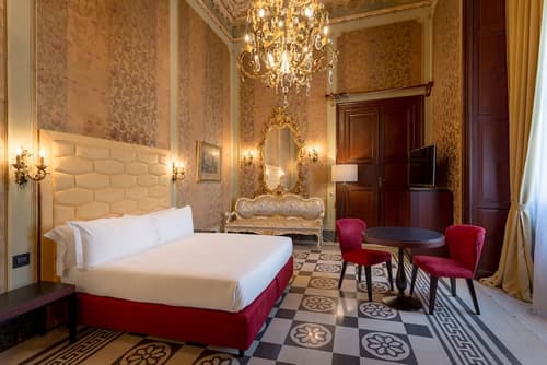 Room of Andrea, Room