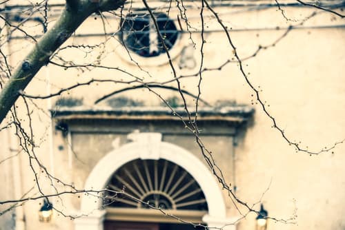 Kapsott B&B, Exterior detail