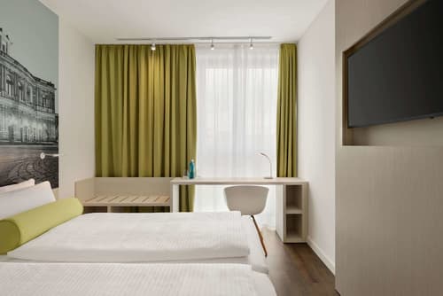 Super 8 by Wyndham Dresden, Room