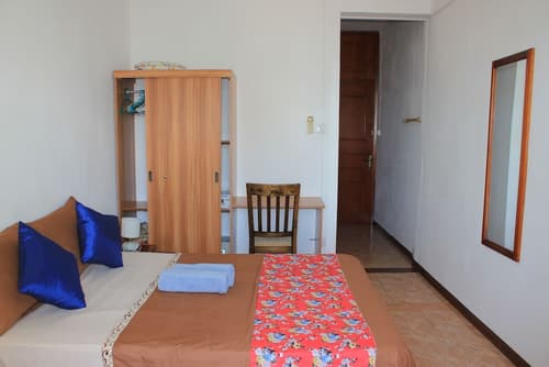 LeBovallon B&B, Room