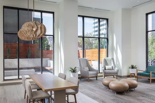 Element Denver Downtown East, Lobby