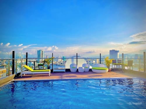 Roliva Hotel & Apartment Danang, Rooftop pool
