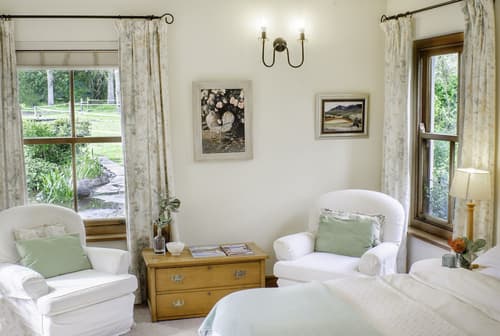 Languedoc Farm, Room