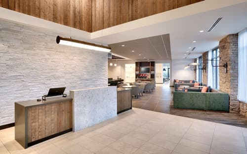 Hyatt Place Anchorage Midtown, Lobby